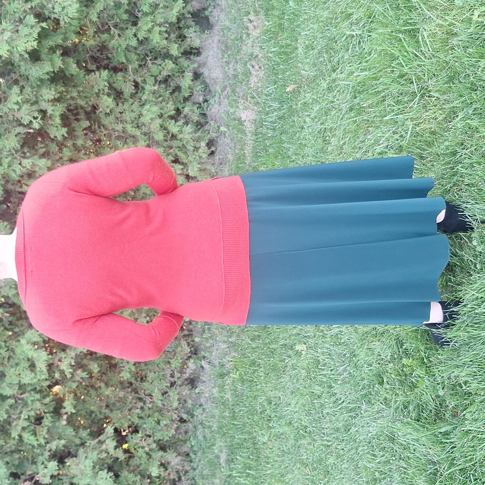 Orange Merino Pullover 🧡 - Picture 3 of 6